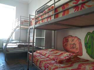 Отель Mister Econom Hotel Львов Односпальная кровать в общем номере с 6 кроватями-4